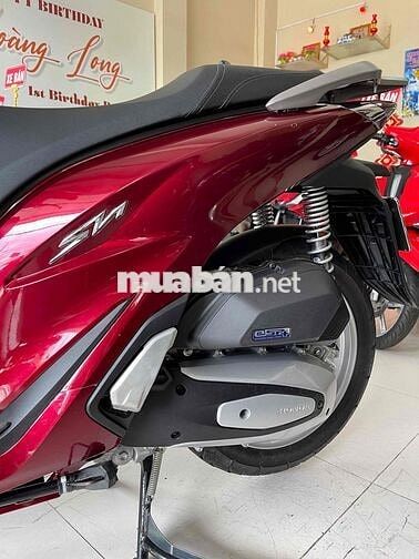 shvn 2023 . lướt 5k km . zin 100%. đủ phụ kiện
