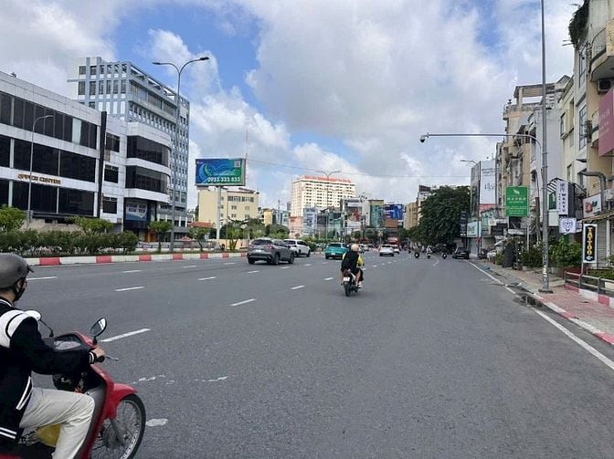 ⭐️Bán nhà góc 2 Mặt tiền kinh doanh sầm uất 25A Nguyễn Hữu Cảnh, P22, 