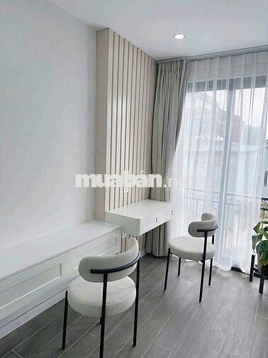 CĂN HỘ MỚI XÂY, FULL NỘI THẤT, BAN CÔNG VIEW ĐẸP, ĐẬU Ô TÔ , WIFI FREE