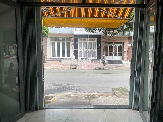 Cho thuê MBKD ngay đường Trần văn kiểu.