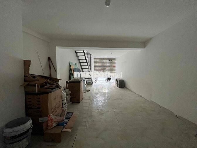 MẶT BẰNG KINH DOANH TỰ DO 100M2 CÓ GÁC NGỦ LẠI NGAY TRẦN BÌNH TRỌNG