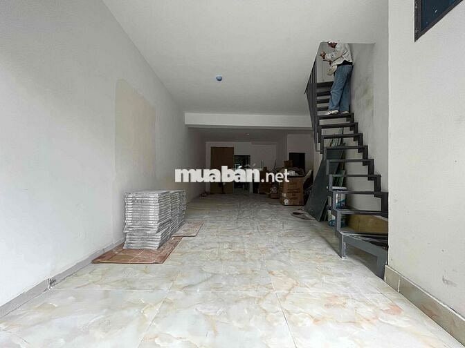 MẶT BẰNG KINH DOANH TỰ DO 100M2 CÓ GÁC NGỦ LẠI NGAY TRẦN BÌNH TRỌNG