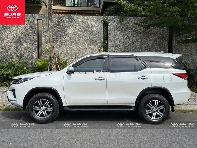 Toyota Fortuner G 4x2 AT 2022 Trắng 130.000 KM