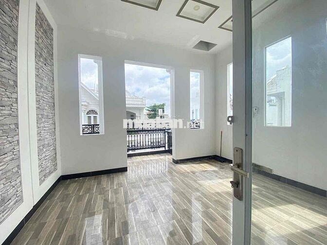 CHO THUÊ NHÀ TRỆT 2 LẦU TRANG BỊ NHIỀU NỘI THẤT KHU DÂN CƯ HƯNG PHÚ