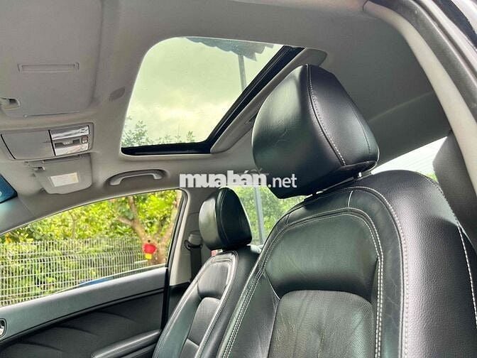 KIA K3 2.0 AT Full Option Đen
