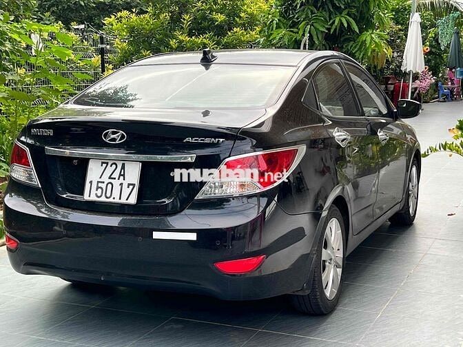 Hyundai Accent 2011 Tự động Đen