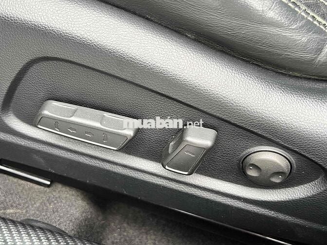 KIA K3 2.0 AT Full Option Đen