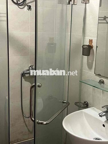 Cho thuê căn hộ 2pn,2wc Bcons Garden , có 2 máy lạnh - 6triệu