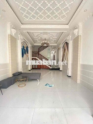CHO THUÊ NHÀ TRỆT 2 LẦU TRANG BỊ NHIỀU NỘI THẤT KHU DÂN CƯ HƯNG PHÚ