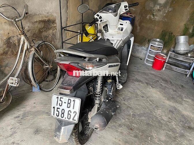 Honda Air Blade Trắng