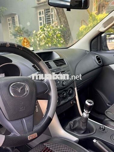 Mazda BT-50 Xanh Số sàn