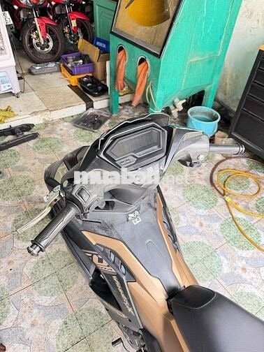 Honda Winner V3 ABS Đen, Vàng đồng Đã sử dụng
