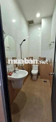 NHÀ THUÊ GÓC 2mt khu kinh doanh sầm uất nguyễn văn bứa
