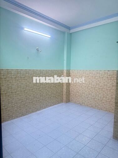 Cho Thuê Nhà Nguyên Căn 4x19 ( 3 Tầng) Gần Cạnh Chợ Đầu Mối Hóc Môn 