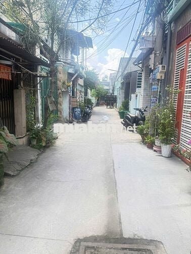 Cho Thuê Nhà Nguyên Căn 4x19 ( 3 Tầng) Gần Cạnh Chợ Đầu Mối Hóc Môn 