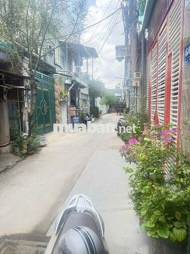 Cho Thuê Nhà Nguyên Căn 4x19 ( 3 Tầng) Gần Cạnh Chợ Đầu Mối Hóc Môn 