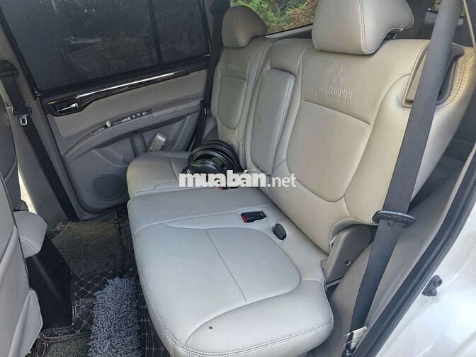 Mitsubishi Pajero Sport 2012 4x2 AT Trắng