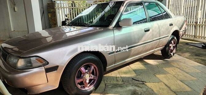 Toyota Corolla 1990 Vàng cát Xăng 1.6