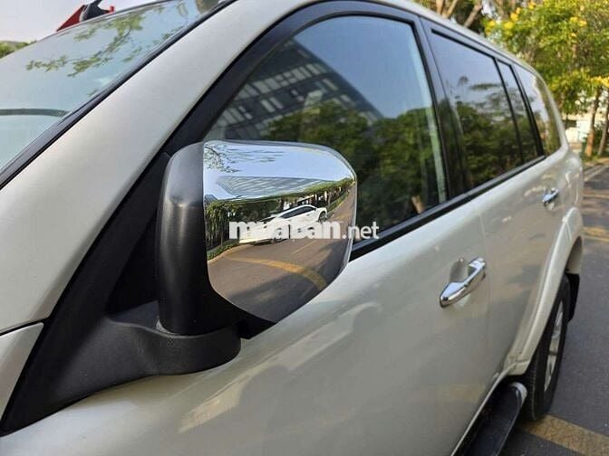 Mitsubishi Pajero Sport 2012 4x2 AT Trắng