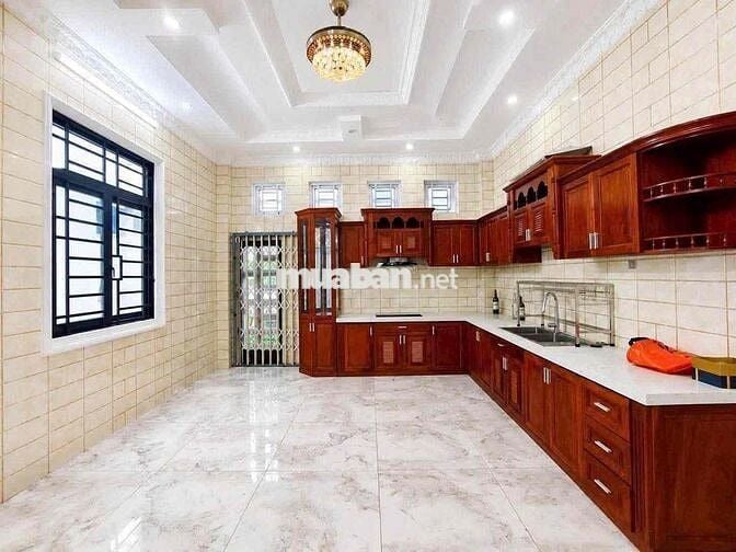 nhà mới 2 lầu + hẻm hông Hưng Phú đường B12, vị trí đẹp, giá 6 tỷ 800