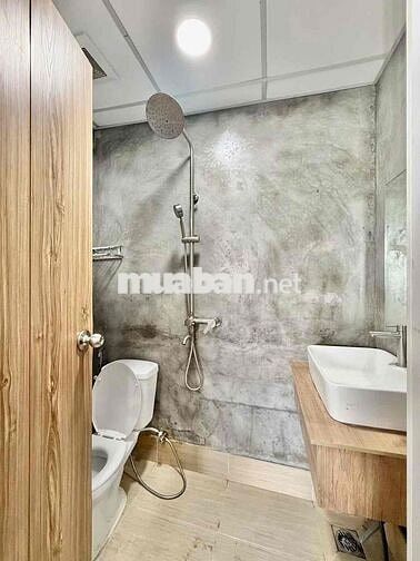 STUDIO 35m2 BAN CÔNG GẦN ĐẠI HỌC HUFLIT FULL NỘI THẤT NHƯ HÌNH