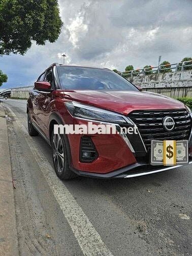 Nissan Kicks Xe điện màu Đỏ