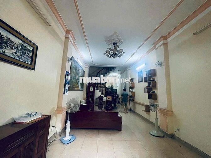 CHO THUÊ NHÀ NGUYÊN CĂN MẶT TIỀN ĐƯỜNG KD-LÂM VĂN BỀN - TRỆT 2 LẦU ST