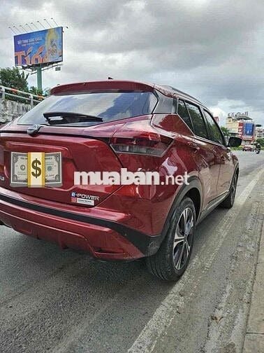 Nissan Kicks Xe điện màu Đỏ