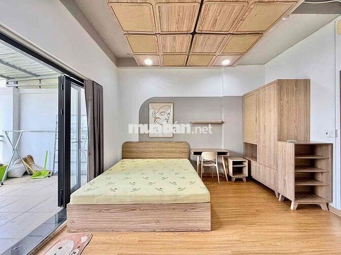 STUDIO 35m2 BAN CÔNG GẦN ĐẠI HỌC HUFLIT FULL NỘI THẤT NHƯ HÌNH