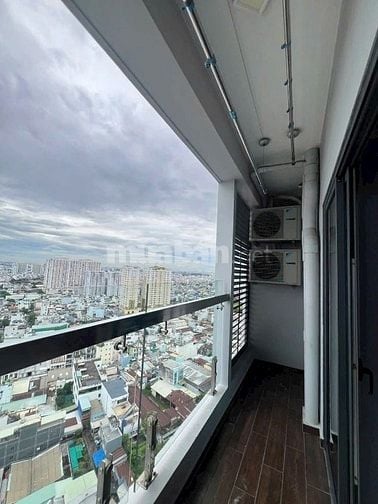 Cho thuê C/c cao cấp Resgreen Tower 93m2, Đ.Thoại Ngọc Hầu 3PN giá 15t