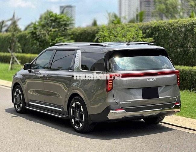 KIA CARNIVAL 2.2D SIGNATURE 2025 Xám