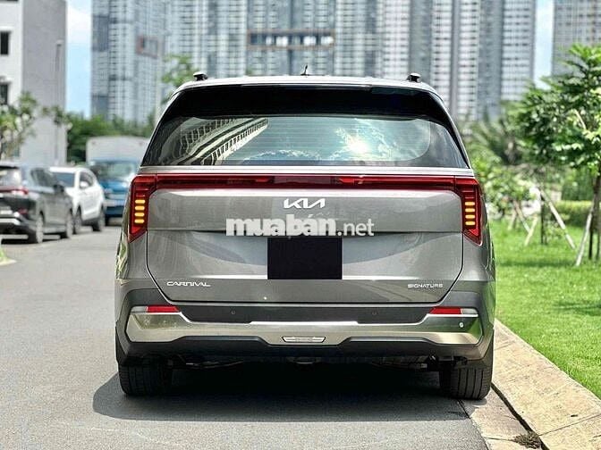 KIA CARNIVAL 2.2D SIGNATURE 2025 Xám