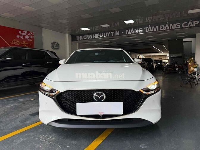 Mazda 3 Sport Premium 2024 nhiều đồ chơi