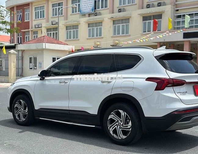Hyundai Santa Fe 2.2D Trắng