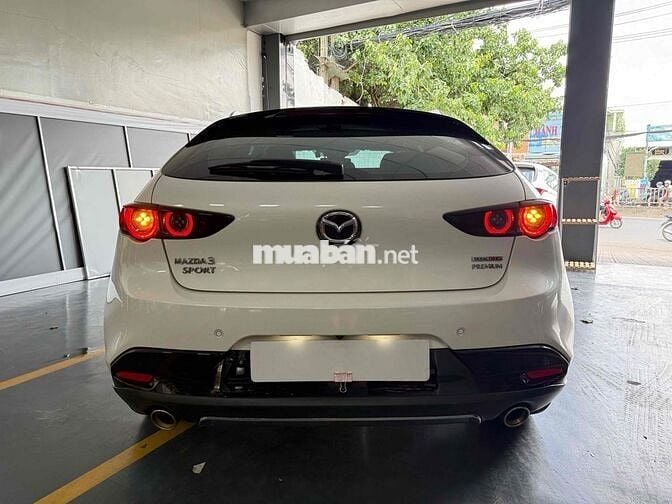 Mazda 3 Sport Premium 2024 nhiều đồ chơi