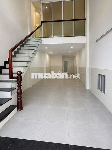 Cho thuê nguyên tầng mặt tiền 