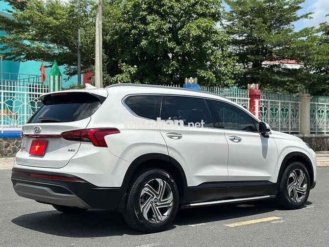 Hyundai Santa Fe 2.2D Trắng