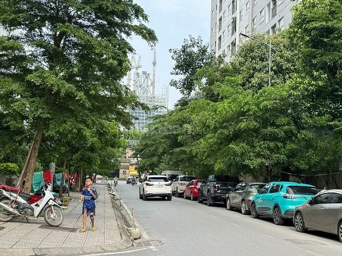 CHO THUÊ NHÀ CẤP 4 CHỈ 5,5TR SỐ 18 ĐÔNG THẮNG, ECOHOME 500M