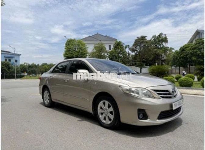 Toyota Corolla Altis 1.8G AT 2013 Vàng cát