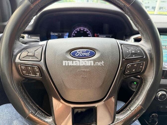 Ford Everest Titanium 2018 2.0L 4x4 AT 1chủ xe đep