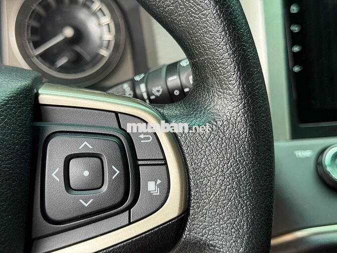 Toyota Innova 2017 Tự động
