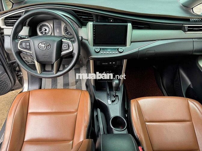 Toyota Innova 2017 Tự động