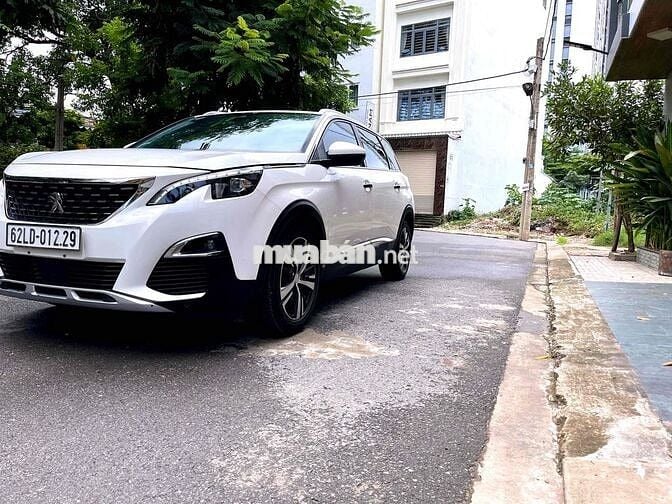 Peugeot 5008 2018 Trắng ngọc trai 7 chỗ