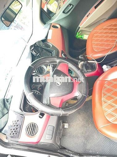 Hyundai Grand i10 Trắng 5 chỗ