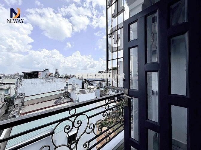 CHO THUÊ PHÒNG BANCONG - MỚI XÂY - KỀ CAO ĐẲNG Y DƯỢC SÀI GÒN
