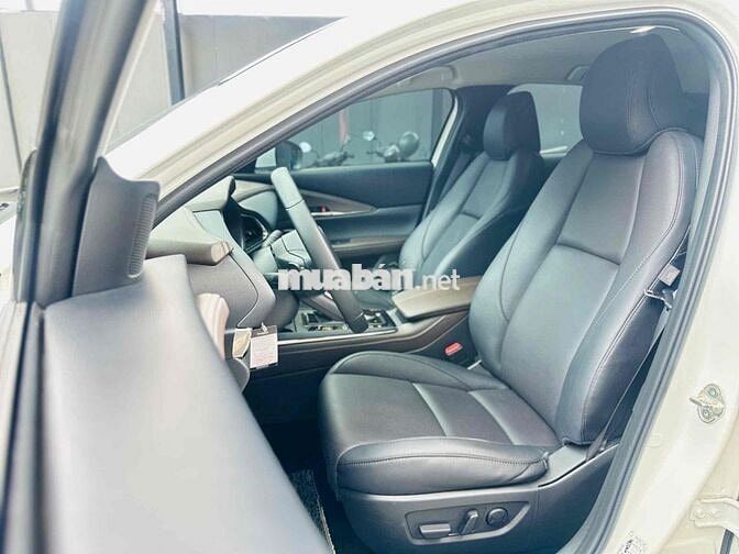 Mazda CX-30 Luxury 2024 Trắng 16.000km