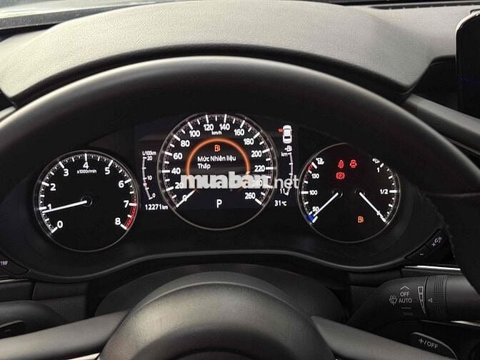 Mazda Mazda 3 Luxury 2025 Xanh 12.271 km