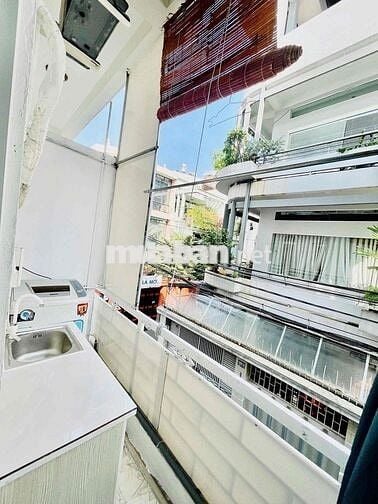 PHÒNG TÁCH BẾP BAN CÔNG MÁY GIẶT RIÊNG - NGAY CV GIA ĐỊNH