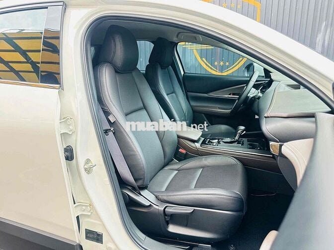 Mazda CX-30 Luxury 2024 Trắng 16.000km