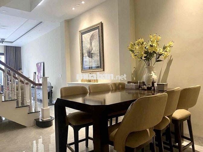 nhà 1 trệt 2 lầu  Cách ngã 6 An Phú 1,5 Km